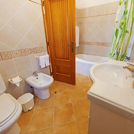 4 Br In Only 700m From The Prázdninový dům *
