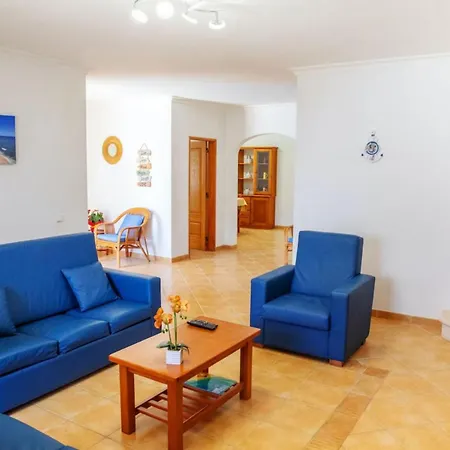 4 Br In Only 700m From The بيت للعطل